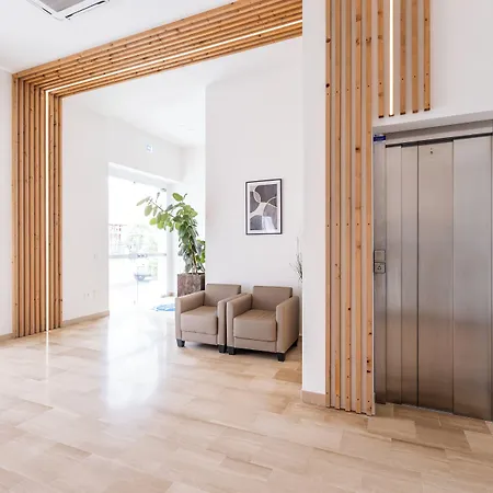 Fontana Vecchia アパートホテル 4*