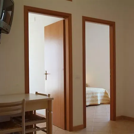 アパートホテル Fontana Vecchia 4*