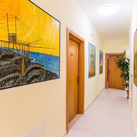 Fontana Vecchia アパートホテル 4*