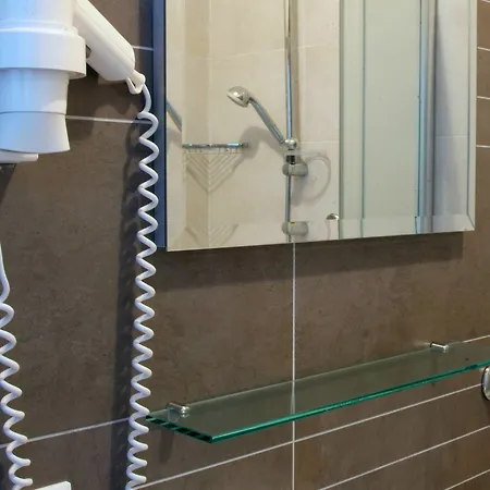 Fontana Vecchia ヴィエステ