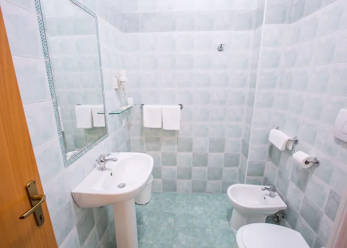 Ξενοδοχείο με διαμερίσματα Fontana Vecchia Βιέστε