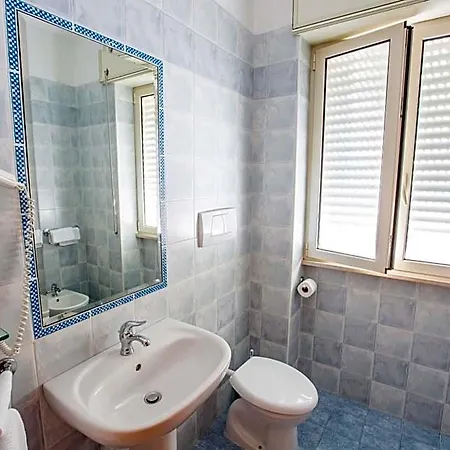 Fontana Vecchia 4*