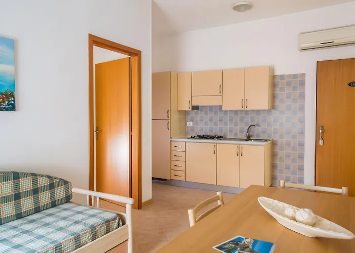 Aparthotel Fontana Vecchia 4*